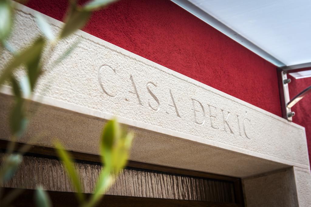 Apartments Casa Dekic ロヴィニ エクステリア 写真